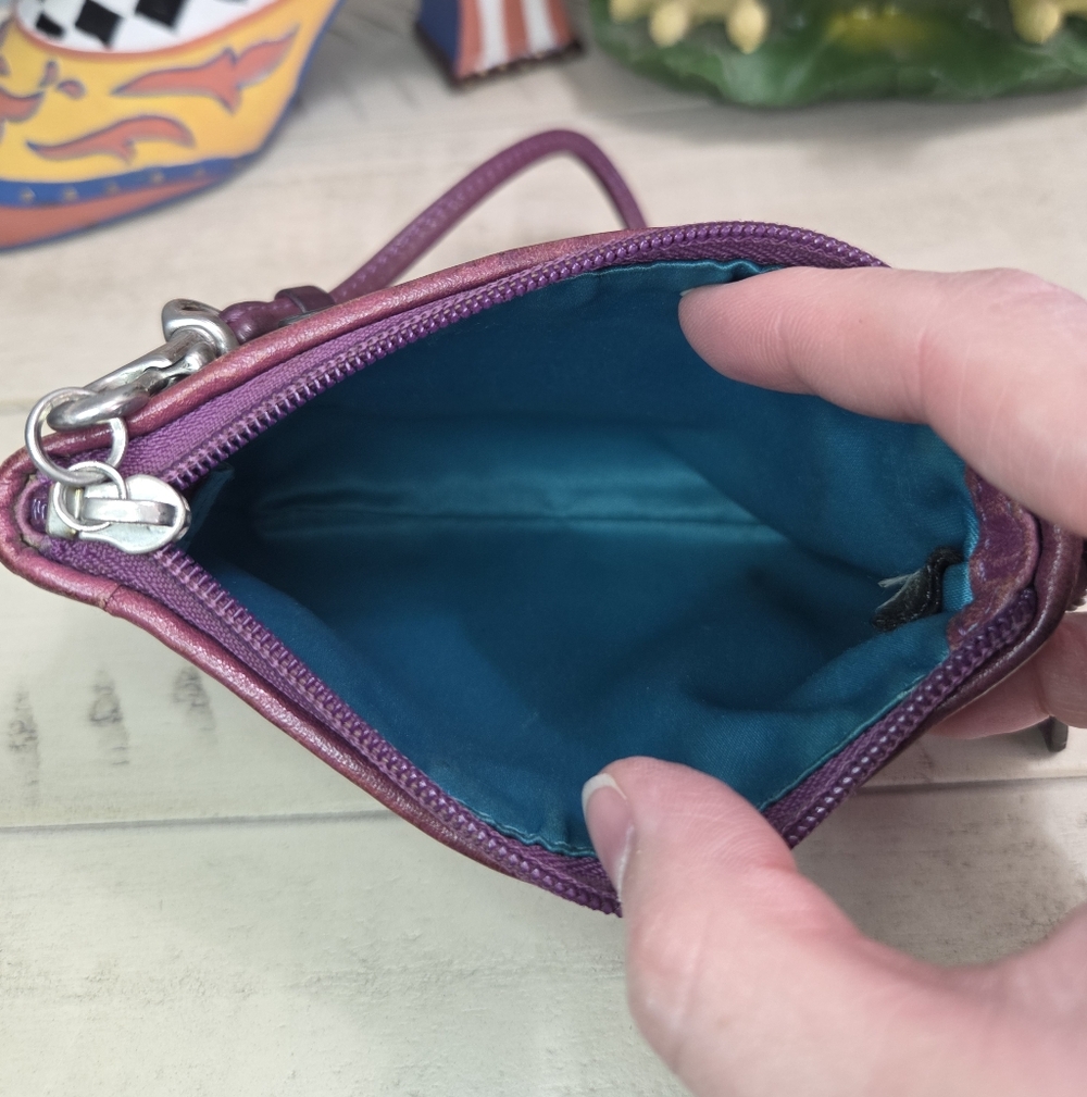 Coach Poppy Signature Wristlet, Purple, EUC - Picture 9 of 10